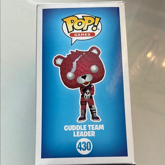 Funko Pop Fortnite Cuddle Team Leader - Pink and White - Picture 3 of 5